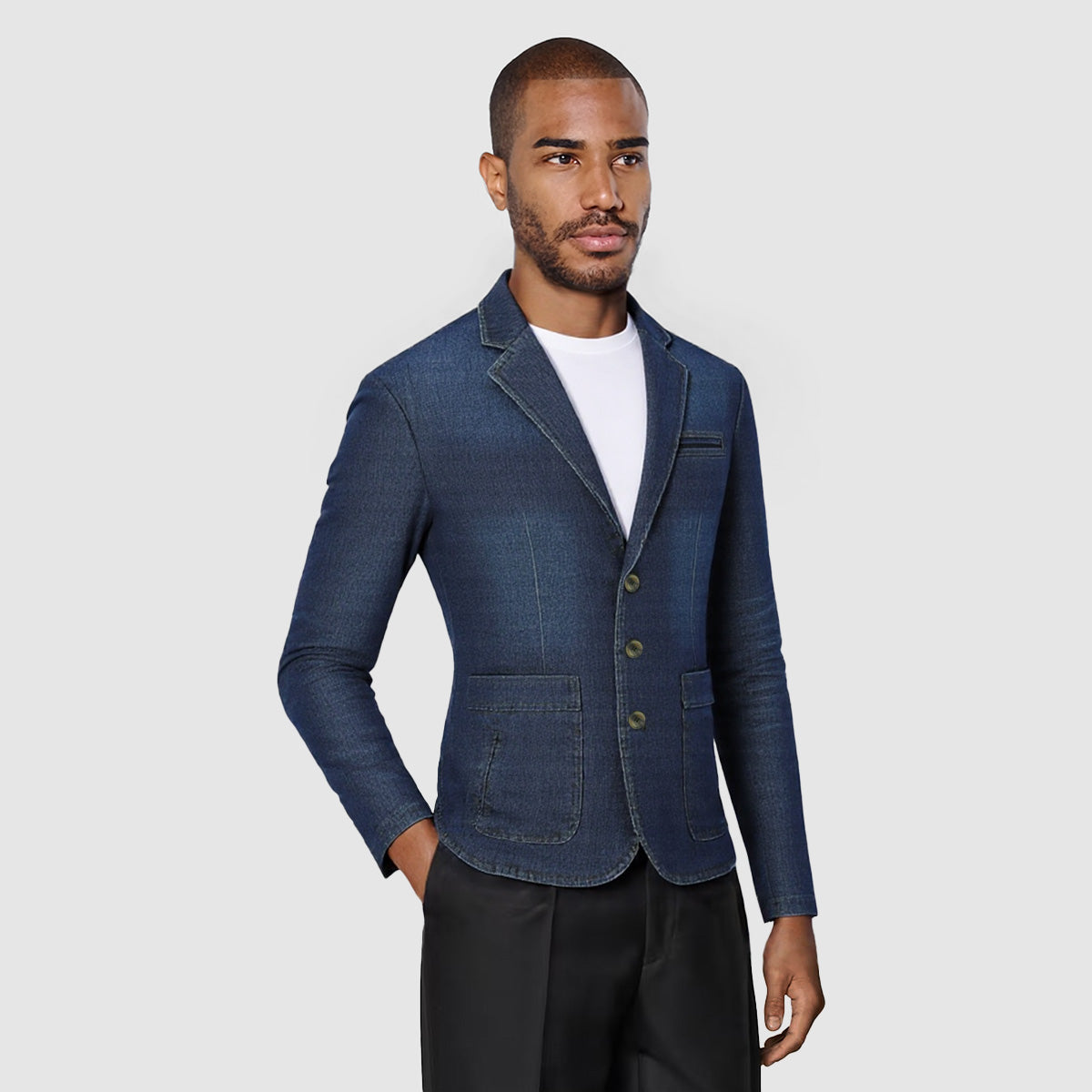 Dark Blue # Men's multi-pocket denim casual blazer with one-button notched lapel and tailored fit, dark blue sport coat jacket featuring dual side vents and flap pockets, versatile denim-style outerwear for daily business, office, casual wear and weekend outings, isolated on white background.