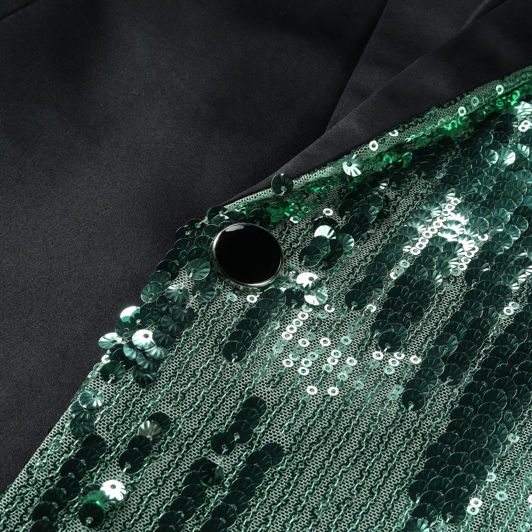 Green # Men's slim fit half-sequin blazer with notched lapel and single-button closure, green sparkle suit jacket with unique sequin pattern and 3D tailored fit for party, prom, wedding and stage performance, isolated on white background.
