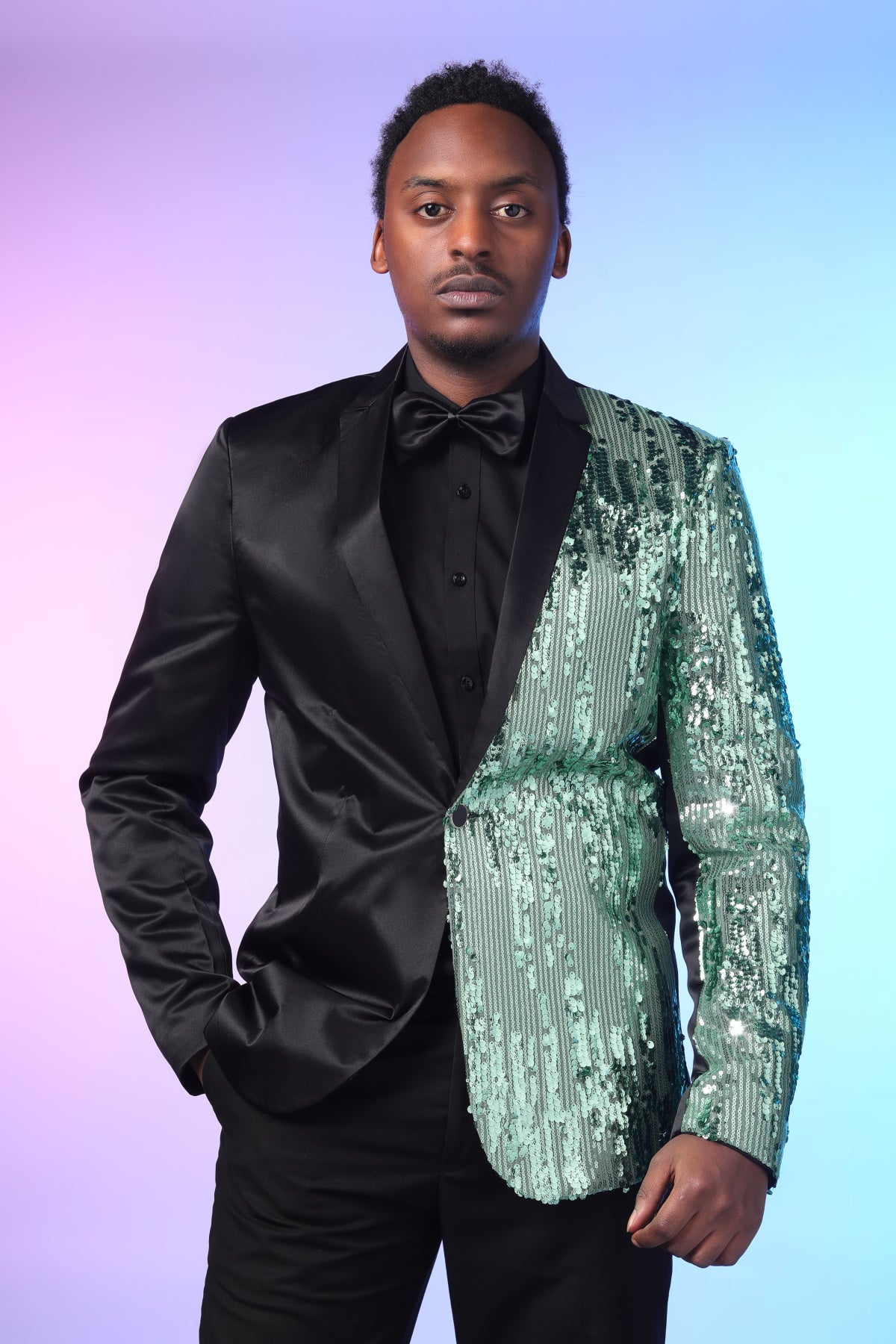 Green # Men's slim fit half-sequin blazer with notched lapel and single-button closure, green sparkle suit jacket with unique sequin pattern and 3D tailored fit for party, prom, wedding and stage performance, isolated on white background.