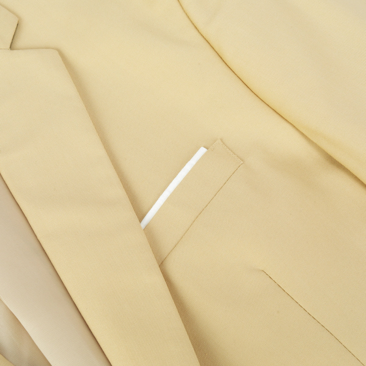 Khaki # Men's one-button casual blazer with flat collar and single-breasted closure, stylish solid khaki sport coat jacket with premium polyester viscose blend fabric and环保 buttons for daily business, office, wedding and party wear, isolated on white background.
